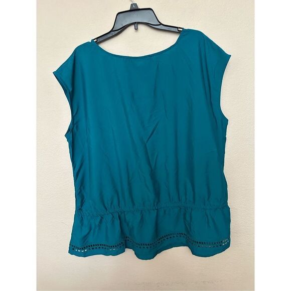 LANE BRYANT Teal Elastic Waist Sleeveless Blouse 26/28  NWT - Picture 2 of 6